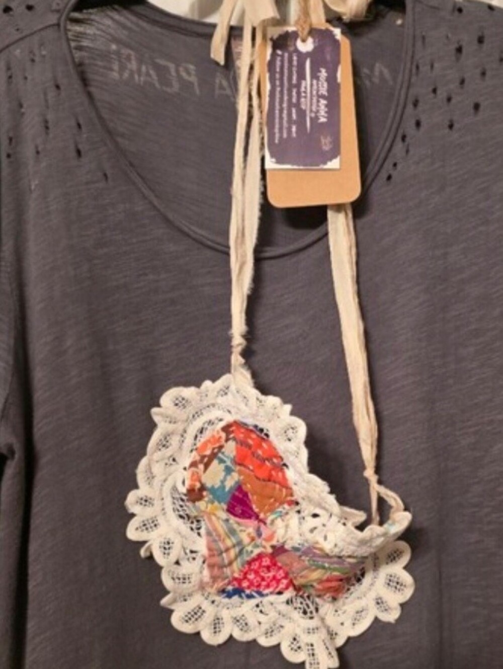 JABOT🩷MOSSIE ANNA ARTISAN DESIGN🩷NWT - Picture 3 of 8